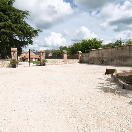 Le Relais Des Caleches - 